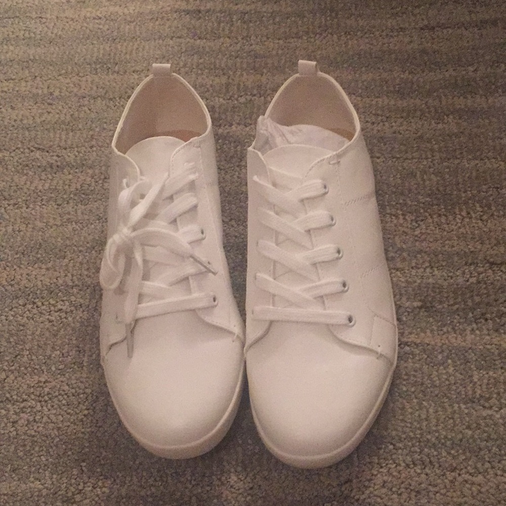 Brand new white tennis shoes
